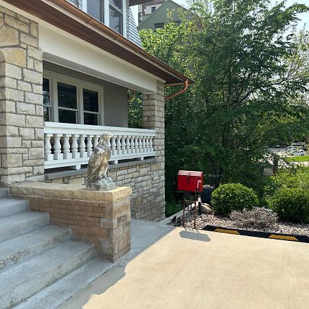 Historical Oscar Lofquist House In The Heart Of Des Moines Exterior foto
