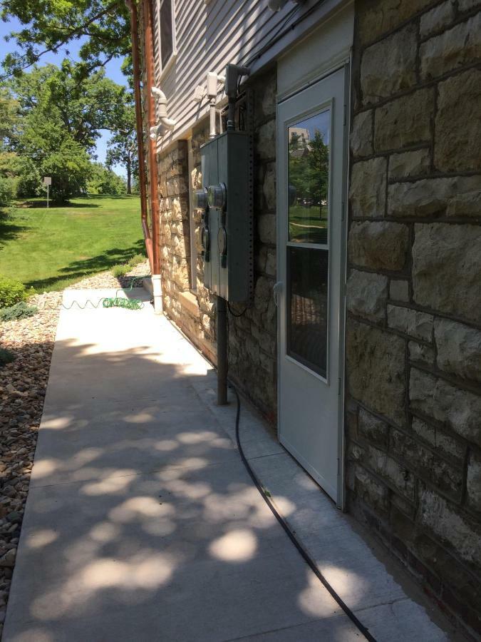 Historical Oscar Lofquist House In The Heart Of Des Moines Exterior foto