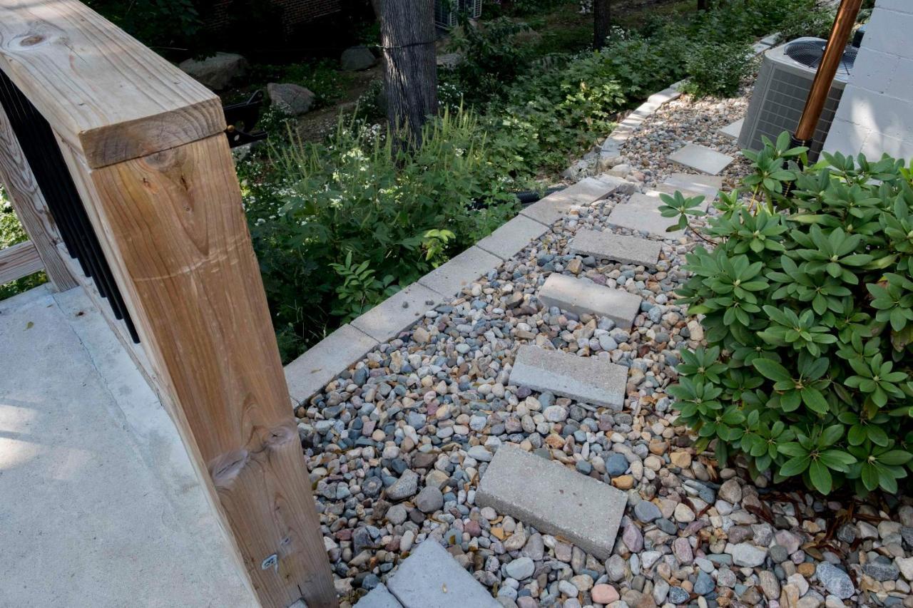 Historical Oscar Lofquist House In The Heart Of Des Moines Exterior foto